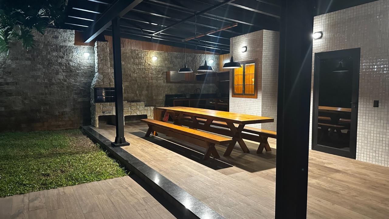 Gallery Slide
